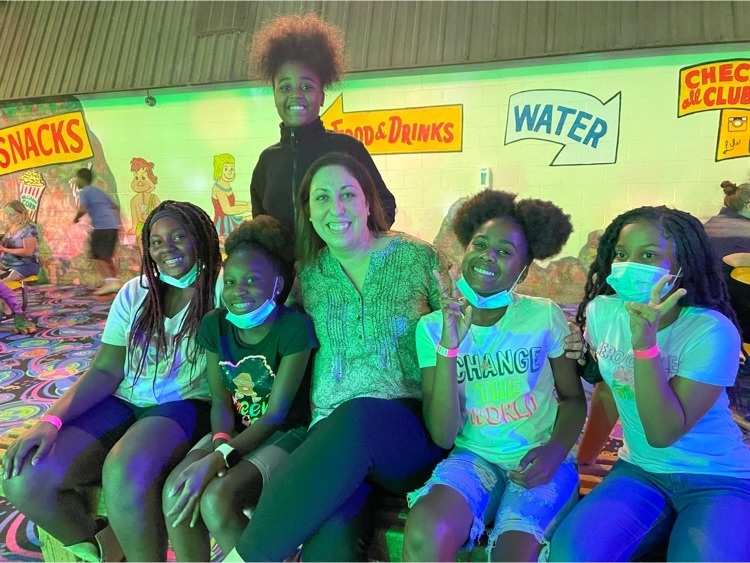 Skating the night away at Roller Cave! Wonderful time had by our RP students, parents, and staff!
