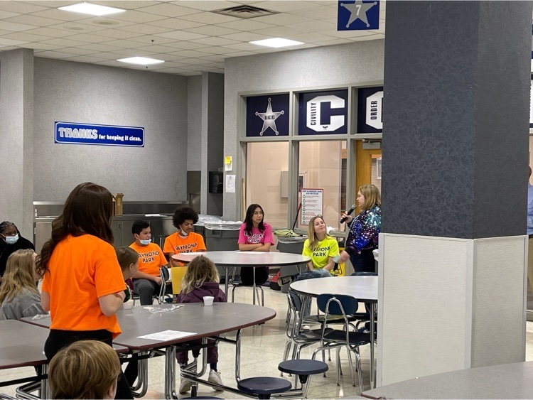 Lowell Elementary 4th Graders visited Raymond Park today for tours, snack, raffles, and tons of questions! Each 4th Grader went home with a RPIMS string bag. Our 8th Graders led tours and RPIMS cheerleaders along with a Band performance was a hit!