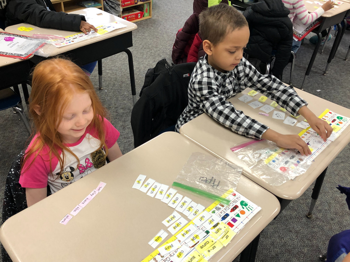 Sorting words and creating a sentence. 