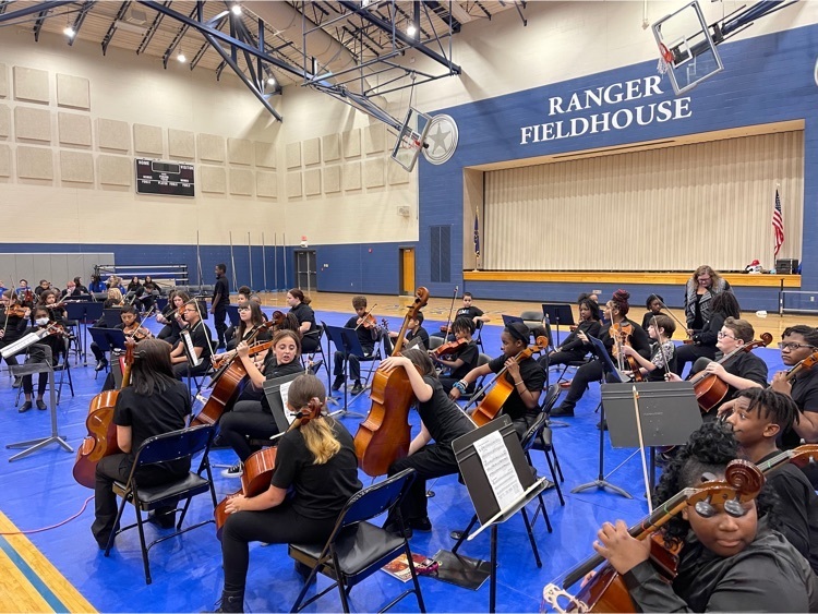 🎻Raymond Park Orchestras are in great tune tonight! Three cheers to some wonderful playing of instruments.🎻